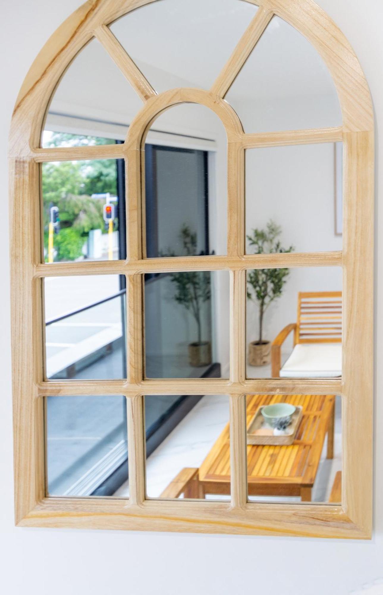 Urban Retreat: 2-Br Gem In Central Christchurch Apartment ภายนอก รูปภาพ