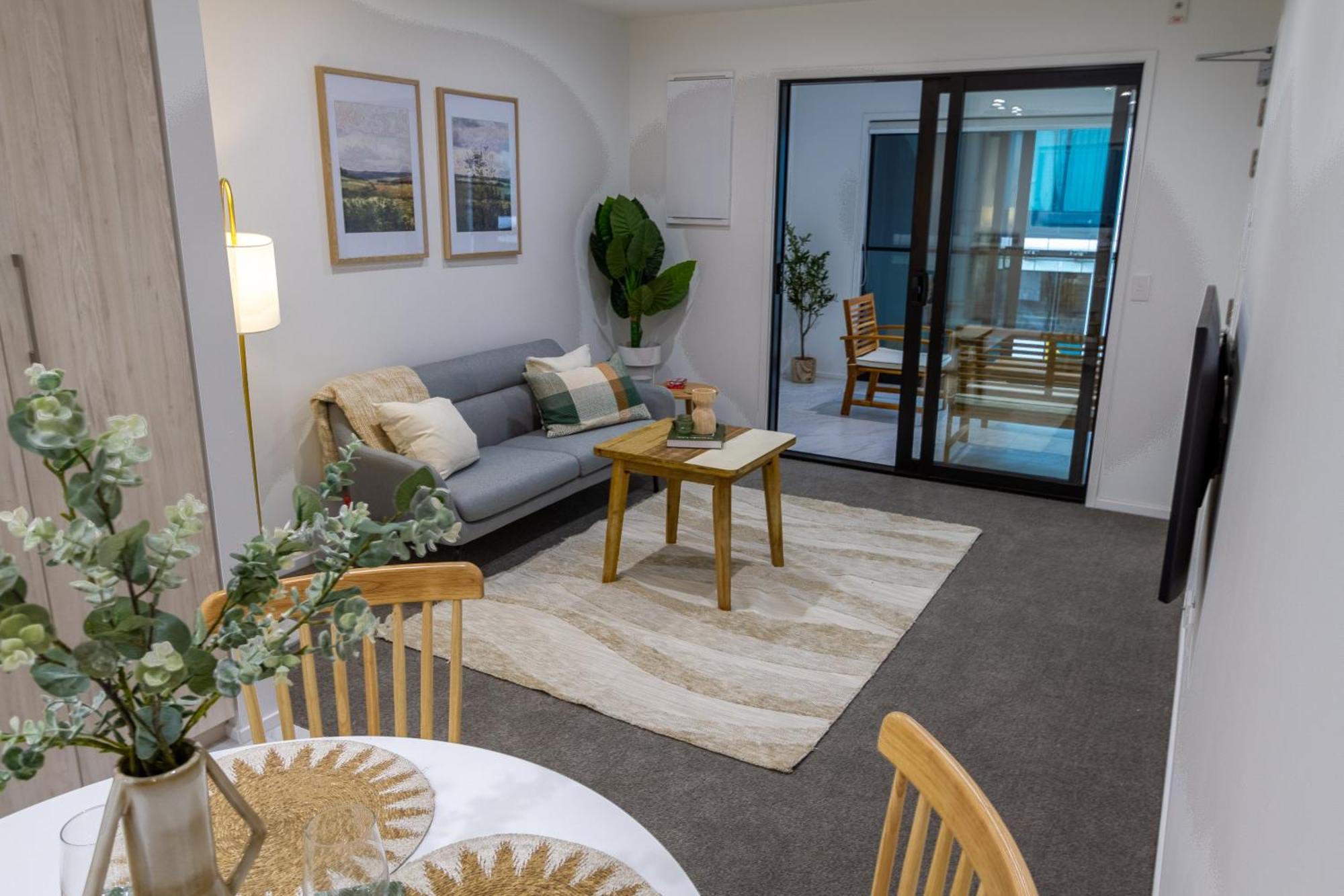 Urban Retreat: 2-Br Gem In Central Christchurch Apartment ภายนอก รูปภาพ