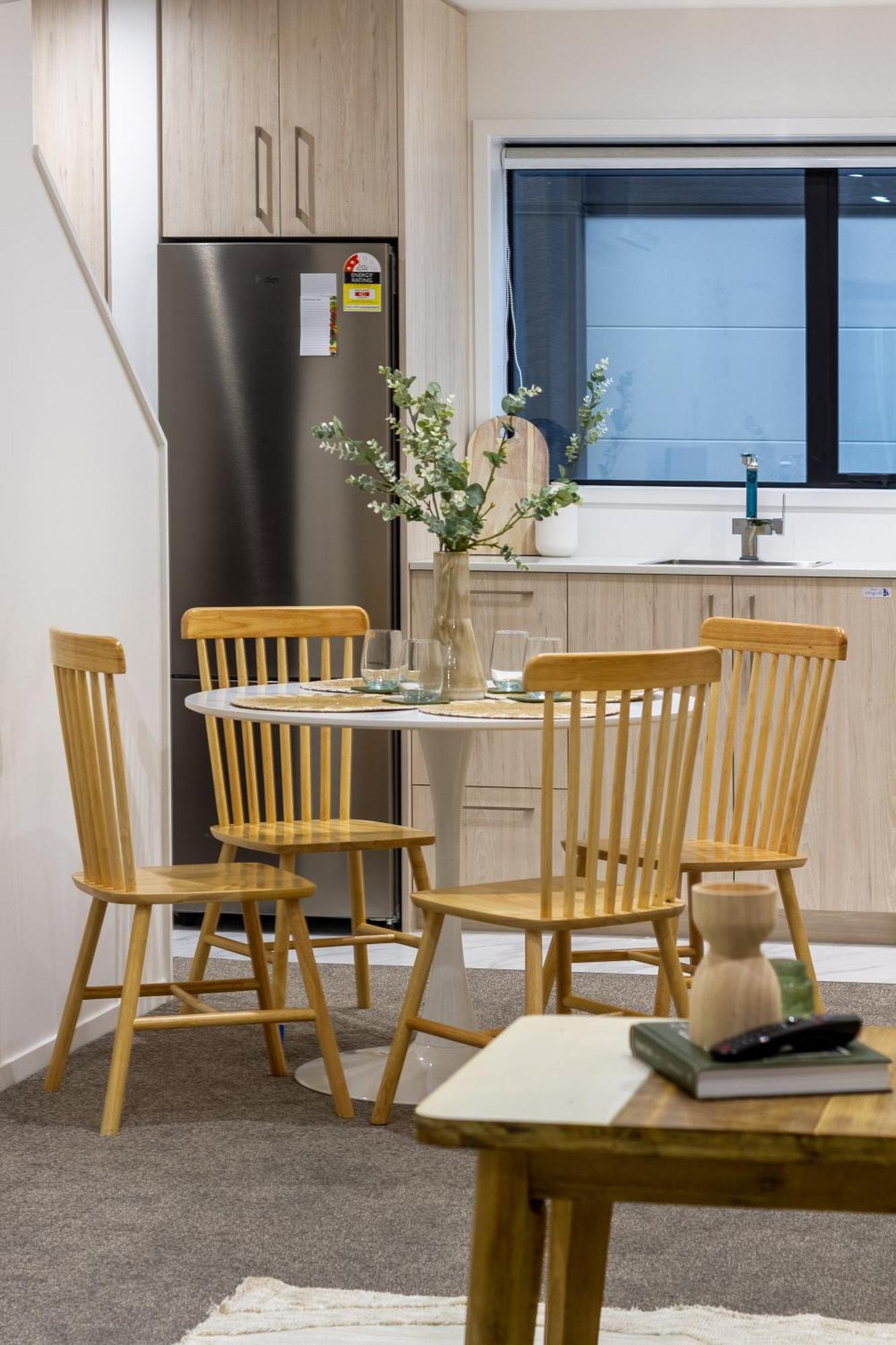 Urban Retreat: 2-Br Gem In Central Christchurch Apartment ภายนอก รูปภาพ